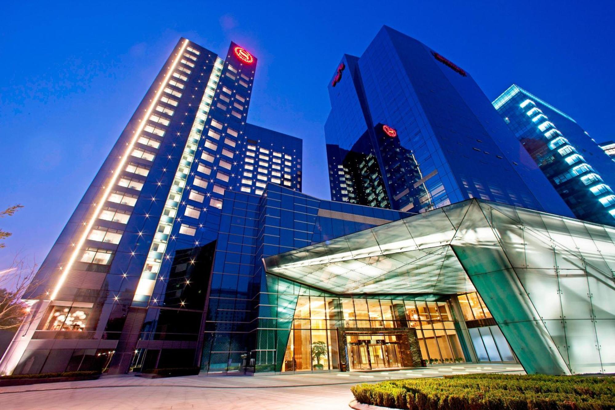 Sheraton Grand Beijing Dongcheng Hotel Экстерьер фото